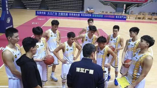  篮球青训体系改革，基层教练员培训启动