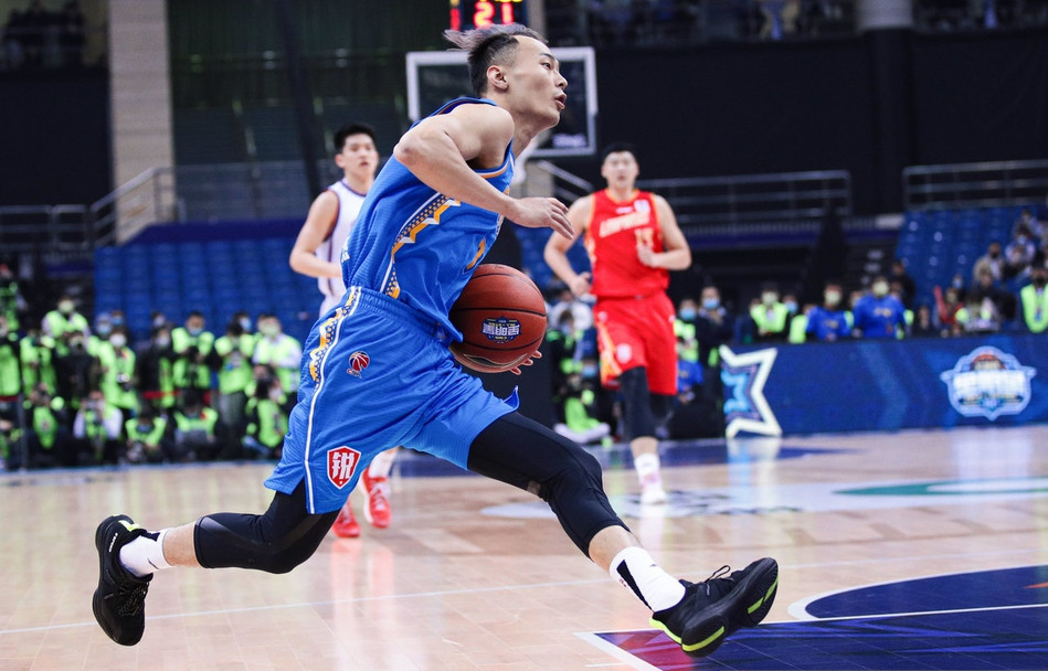  CBA全明星周末，张镇麟蝉联技巧挑战赛冠军