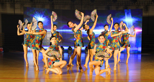 篮球文化节开幕,街头艺术与运动完美融合 篮球文化节开幕,街头艺术与运动完美融合