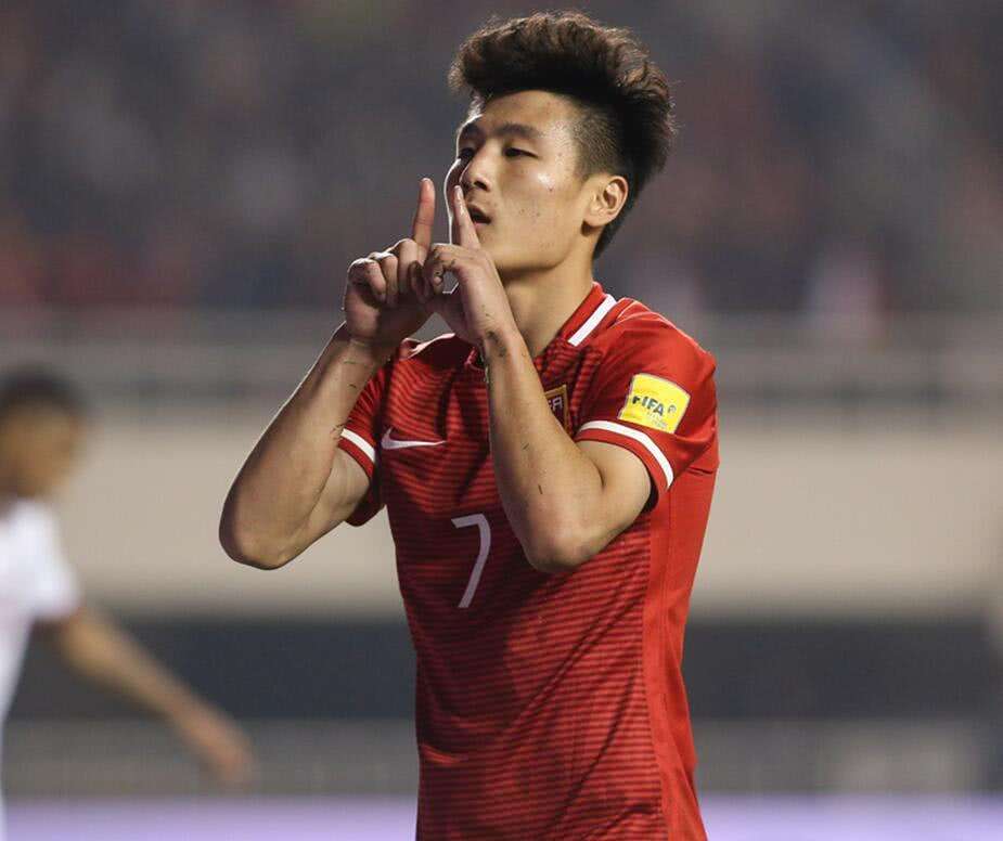  明星选手转会风波，新赛季格局再生变数