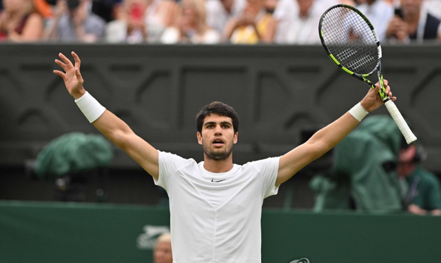  温网决赛巅峰对决，阿尔卡拉斯险胜夺冠