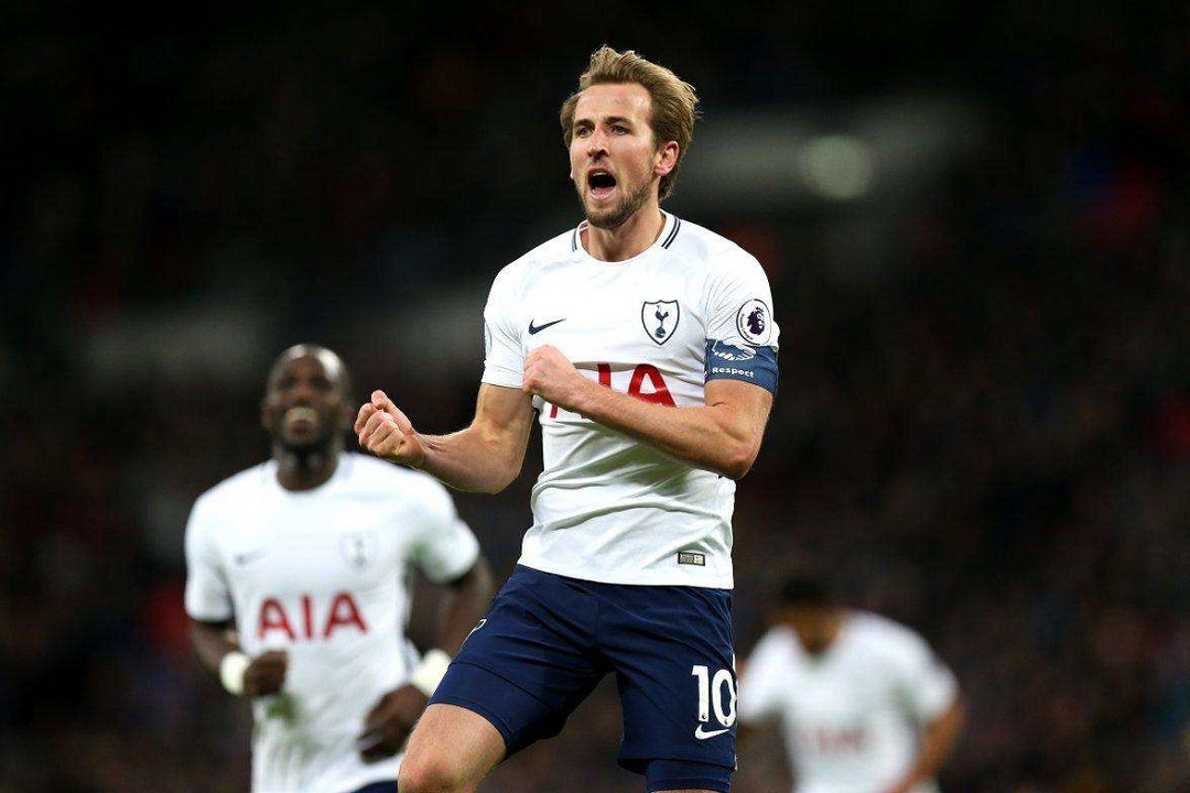  曼联换帅后豪取联赛五连胜