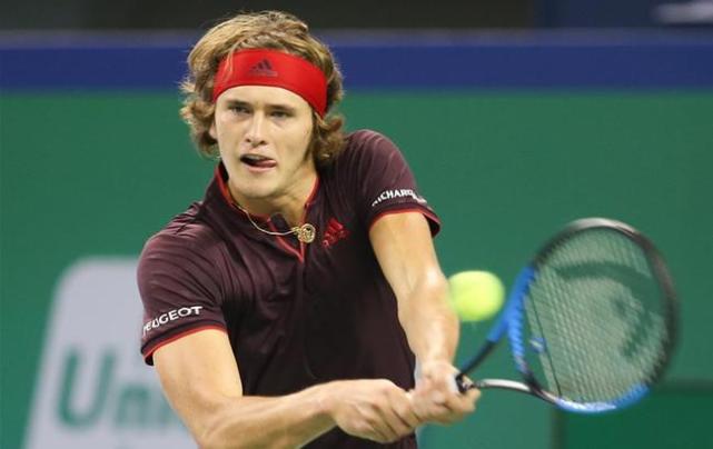  卢布列夫挽救赛点逆转晋级大师赛