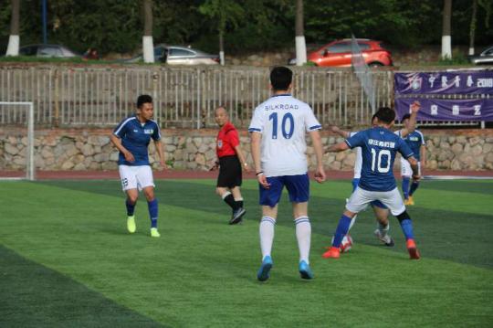  青训小将临危受命，处子球改写比分牌